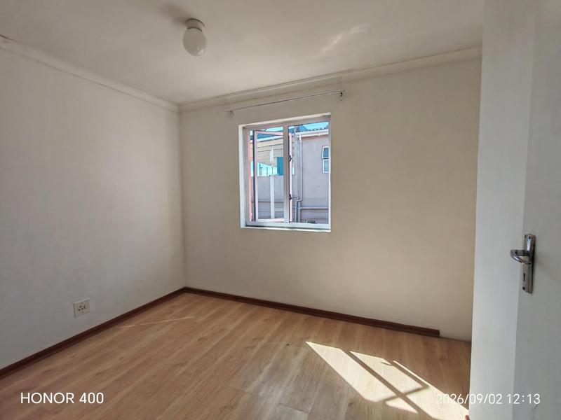 2 Bedroom Property for Sale in Lansdowne Western Cape